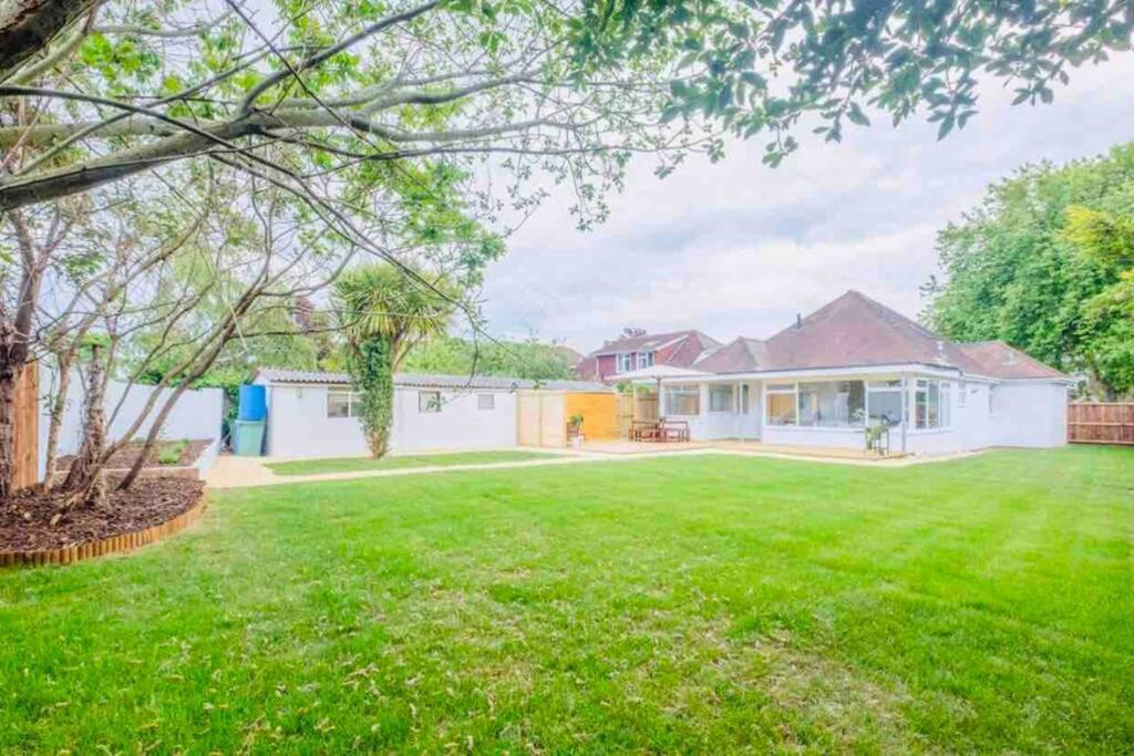 Gorgeous Luxury Chalet, New Forest & Coast & Hordle Exteriör bild