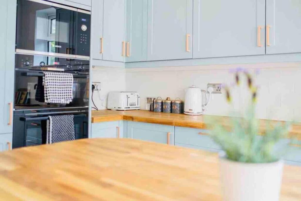 Gorgeous Luxury Chalet, New Forest & Coast & Hordle Exteriör bild